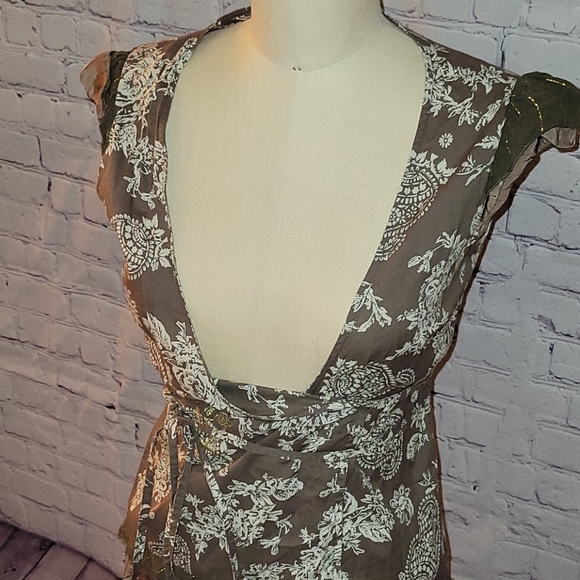 VILLA XS wrap mixed media top - Picture 1 of 10